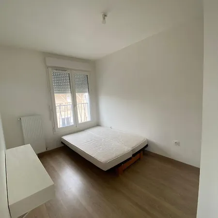 Cozy Available Montreuil (Seine-Saint-Denis)