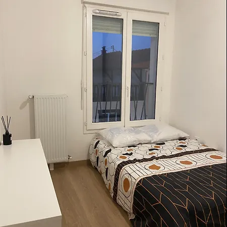 Cozy Available Daire Montreuil (Seine-Saint-Denis)